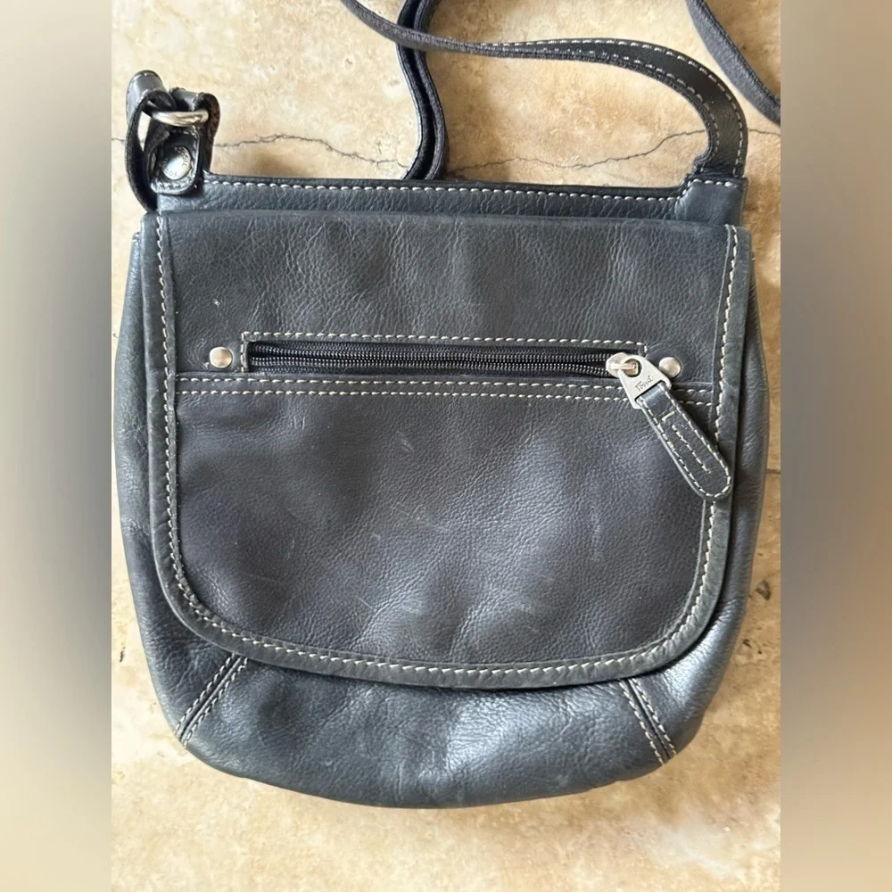 FOSSIL ladies, black leather Crossbody excellent condition